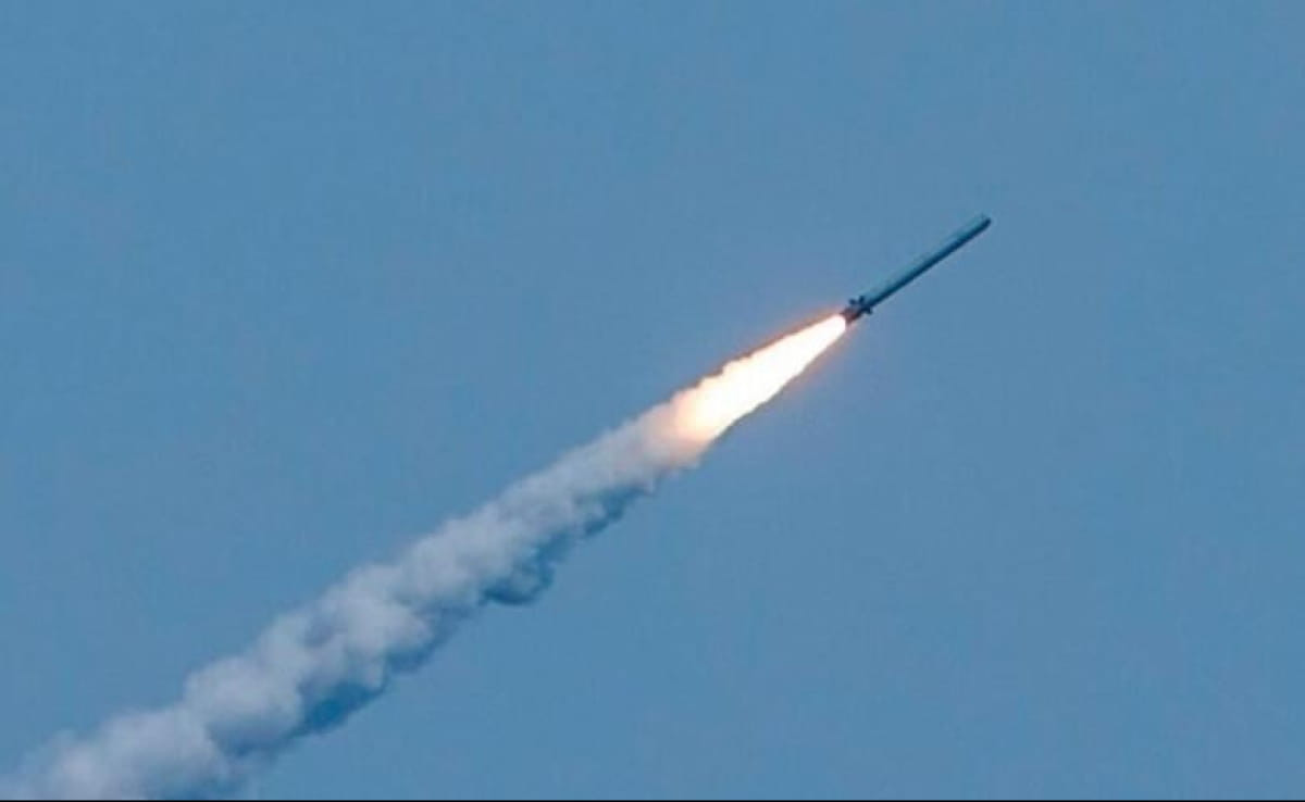 У Чернігові через ракетний удар РФ загинули девʼять осіб, понад 20 поранених